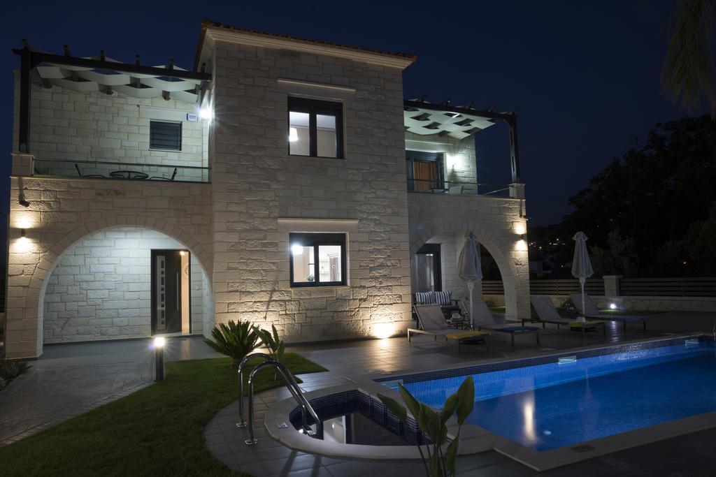 Villa-Azalea Almirida الغرفة الصورة