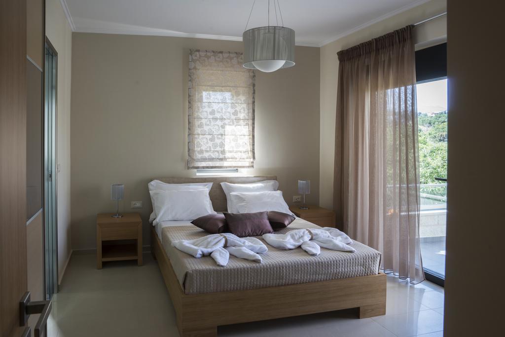 Villa-Azalea Almirida الغرفة الصورة