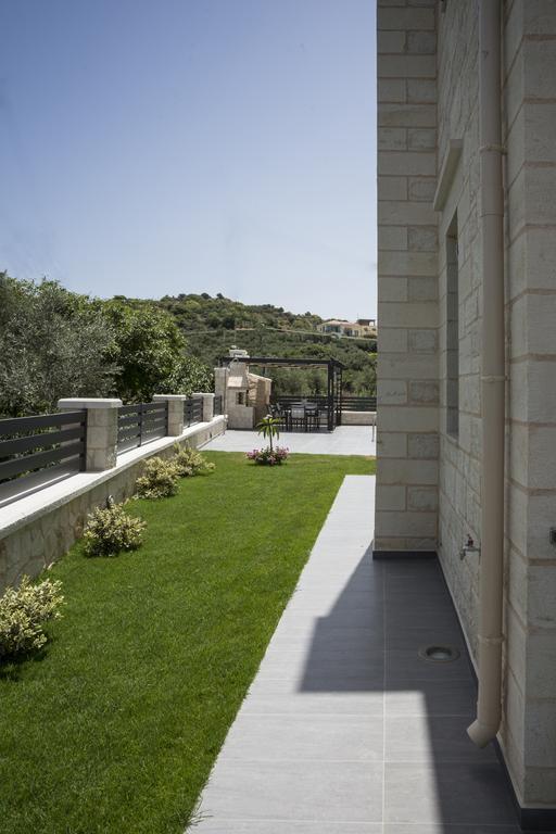 Villa-Azalea Almirida الغرفة الصورة